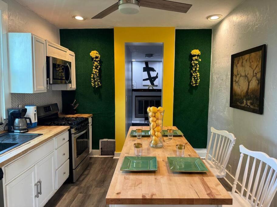 Apartment Tranquil Zen Oasis, Banksville, Pittsburgh, Canton Avenue Pittsburgh